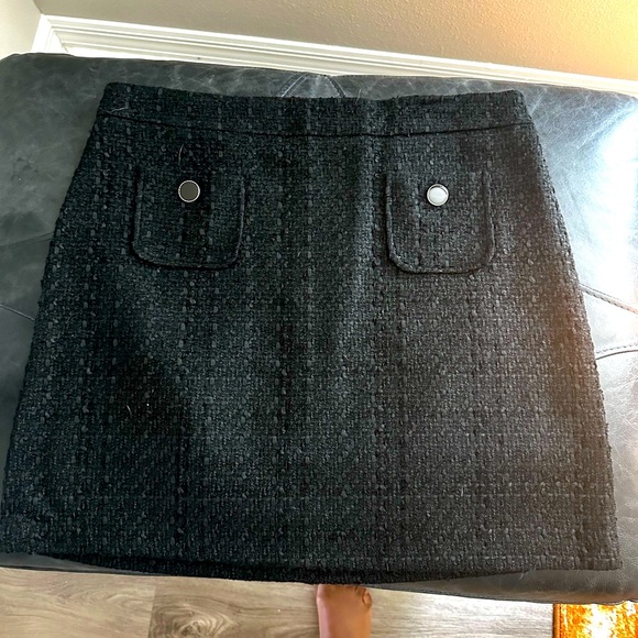 MAISON d’AMÉLIE PARIS black woven tweed skirt with patch Pockets in size 10 - Picture 4 of 6